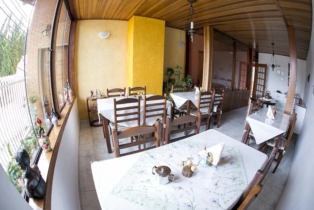 Guest house Pousada Helebastian Campos do Jordao